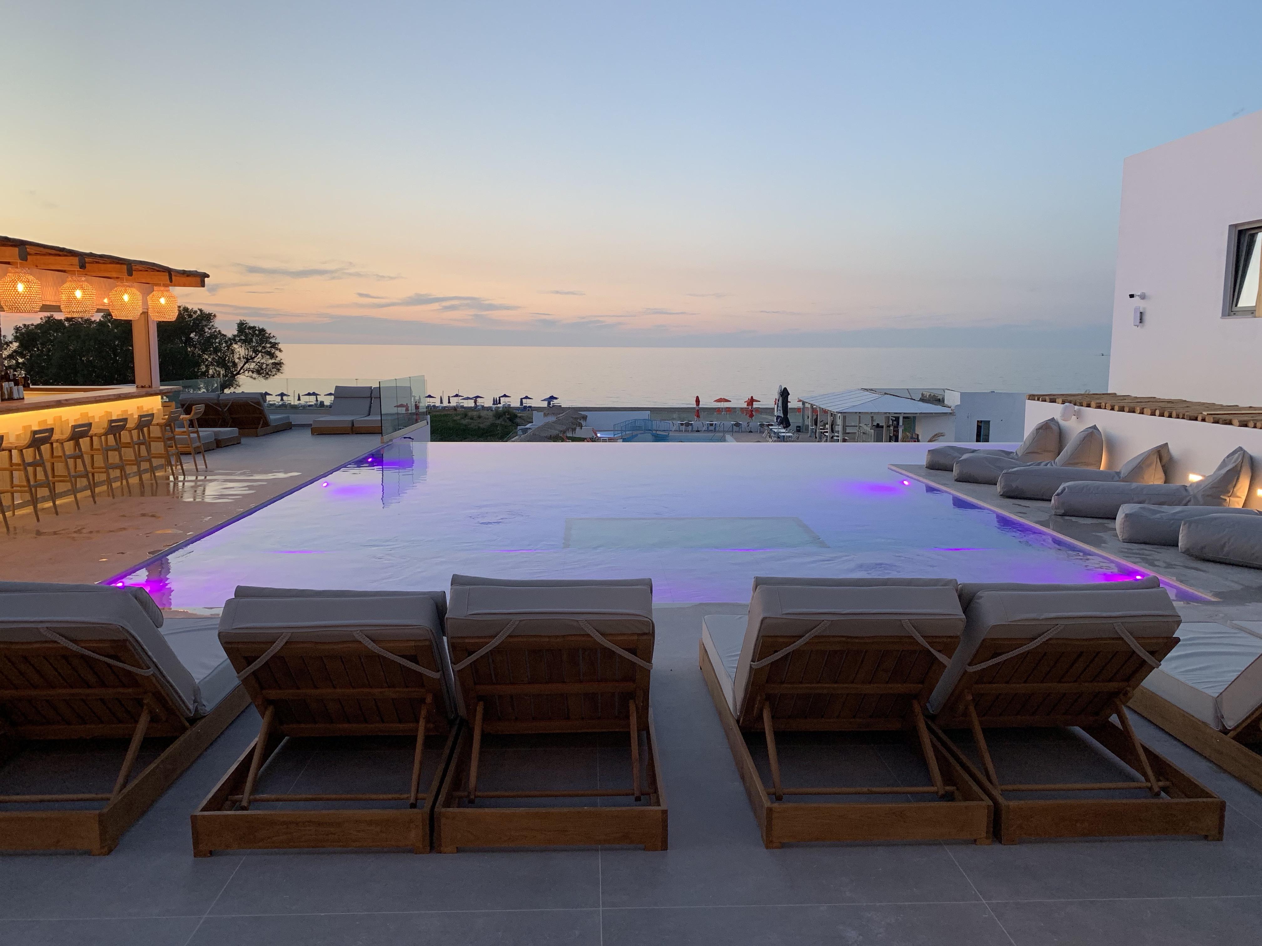 Hotel Atermono Boutique & 5*